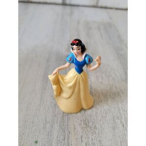 Snow White Wave princess‎ mini toy figure royalty smile